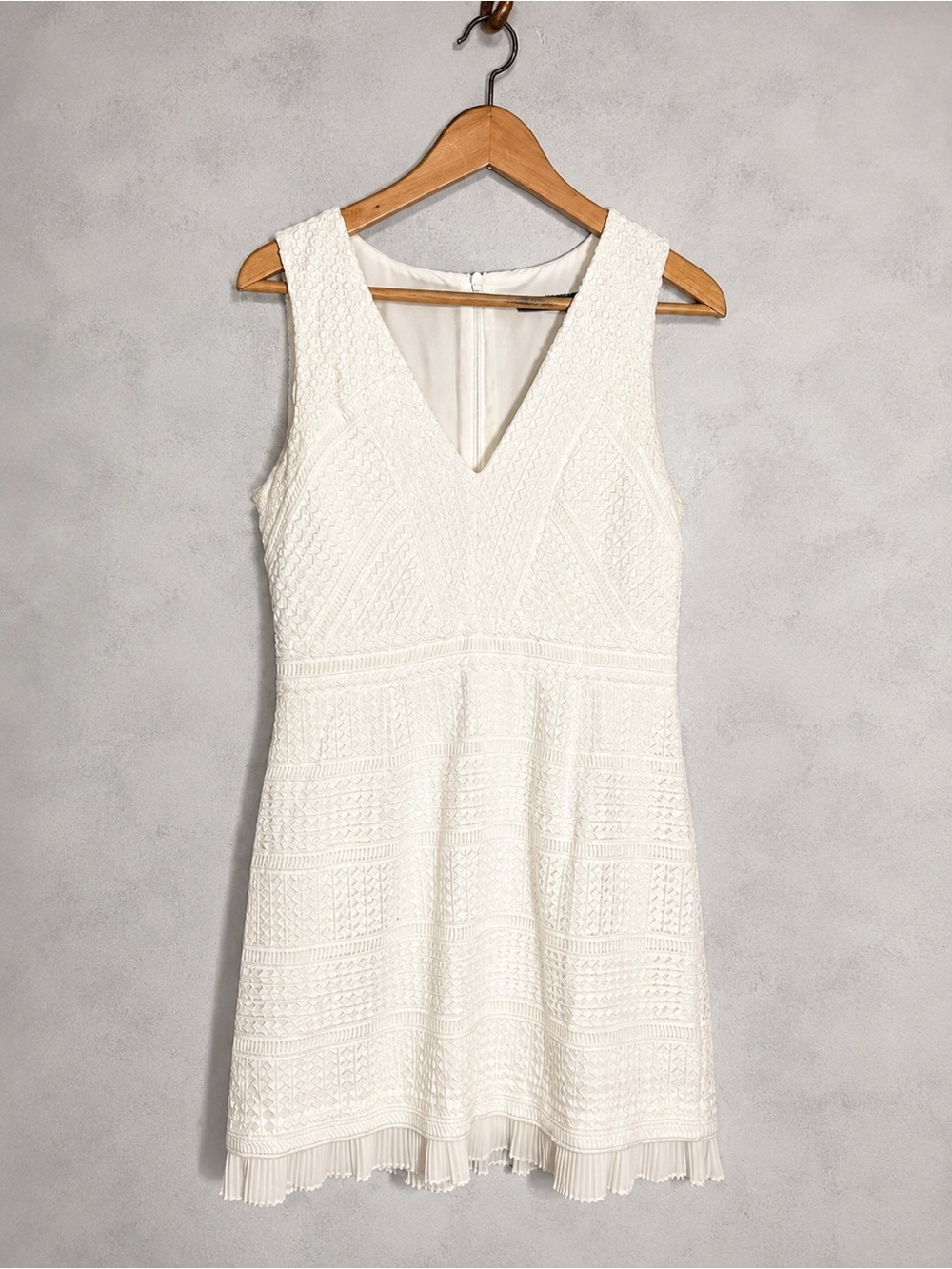French Connection White Sleeveless V-Neck lace  A-Line Dress